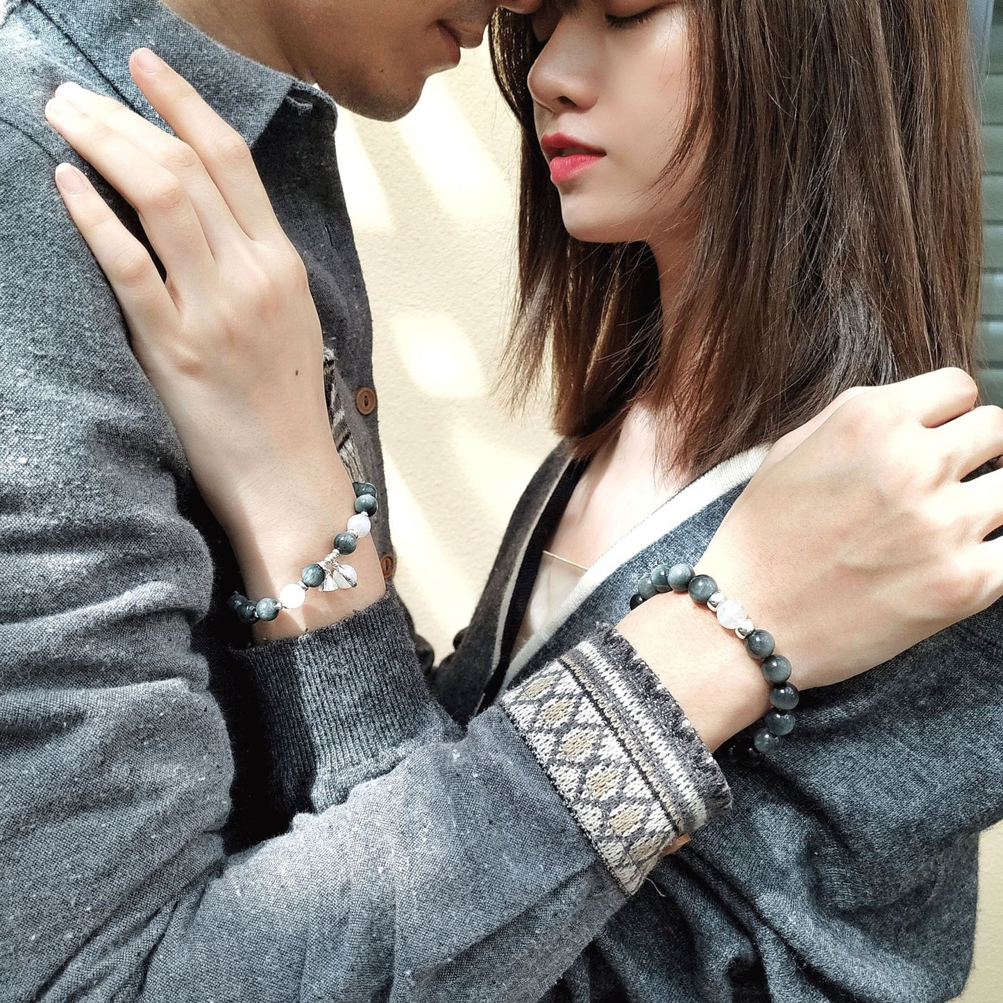 Wise Glance - Couples Bracelet Eagle‘s Eye Stone Wisdom Charm Bracelet